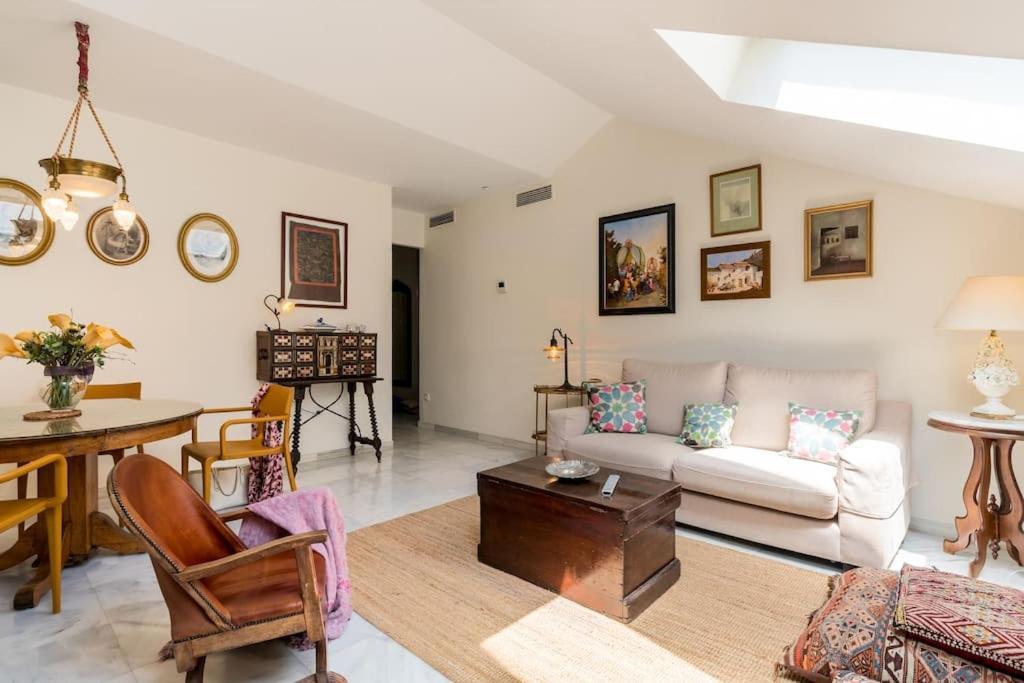 Apartamentos Rg, San Vicente 22 เซบีญา ภายนอก รูปภาพ