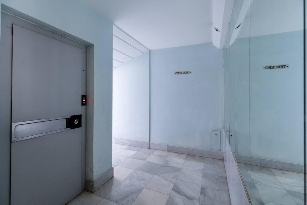 Apartamentos Rg, San Vicente 22 เซบีญา ภายนอก รูปภาพ